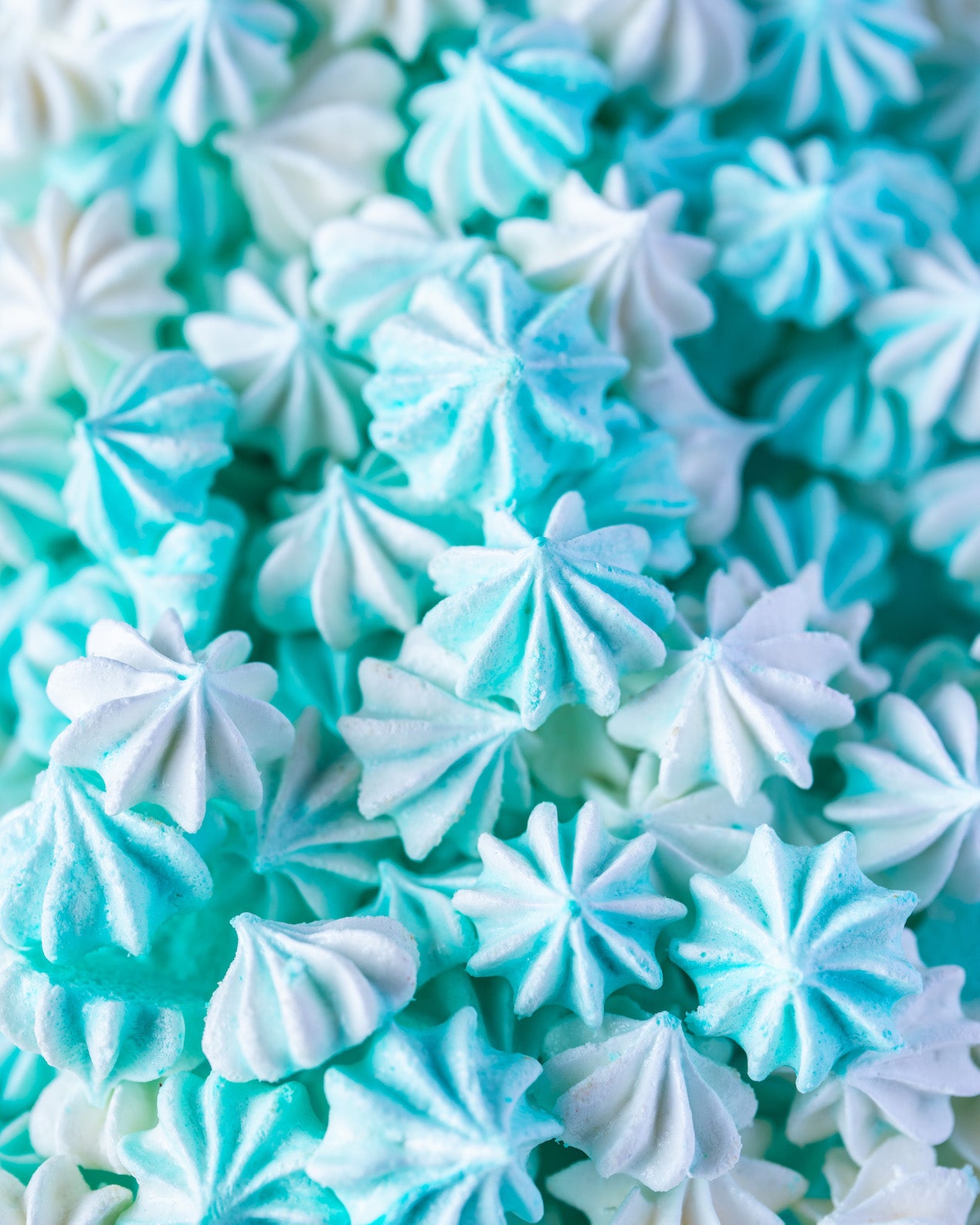 Tiny Meringue Cookies